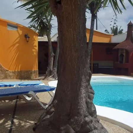 Sleeps 6 Pool Wifi Daire Tahiche
