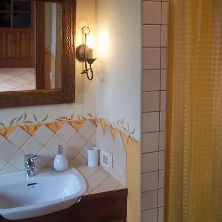 Sleeps 6 Pool Wifi Daire