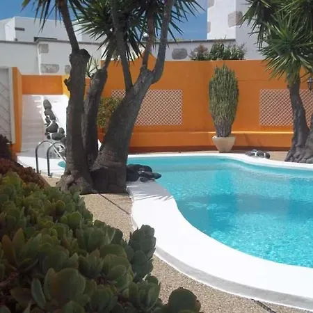 Sleeps 6 Pool Wifi Daire Tahiche
