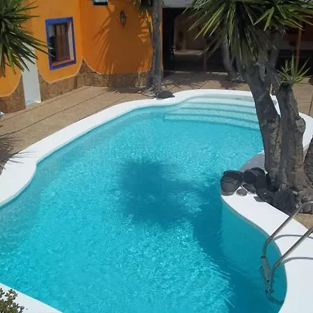 Sleeps 6 Pool Wifi Daire Tahiche