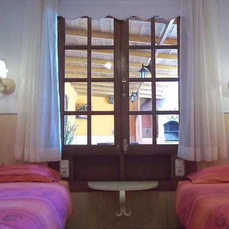Sleeps 6 Pool Wifi * Tahiche