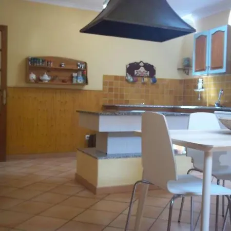 Sleeps 6 Pool Wifi *
