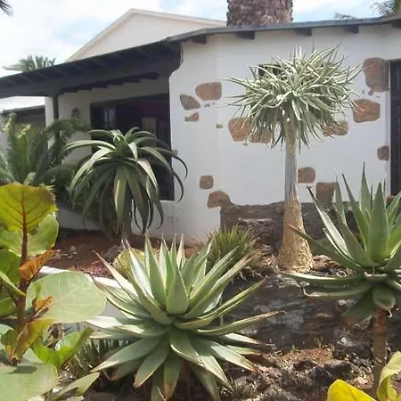 Daire Sleeps 6 Pool Wifi *