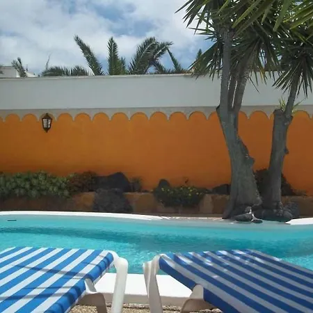 Sleeps 6 Pool Wifi Daire Tahiche